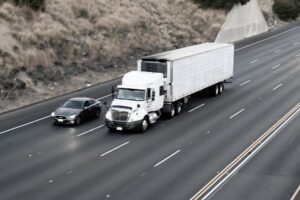 Bordentown Twp, NJ - Injuries in Pileup Semi Crash on NJ Tpke