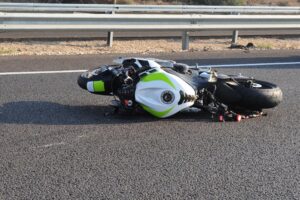 Motorcyclist Hurt in Crash near Wyckoff Rd